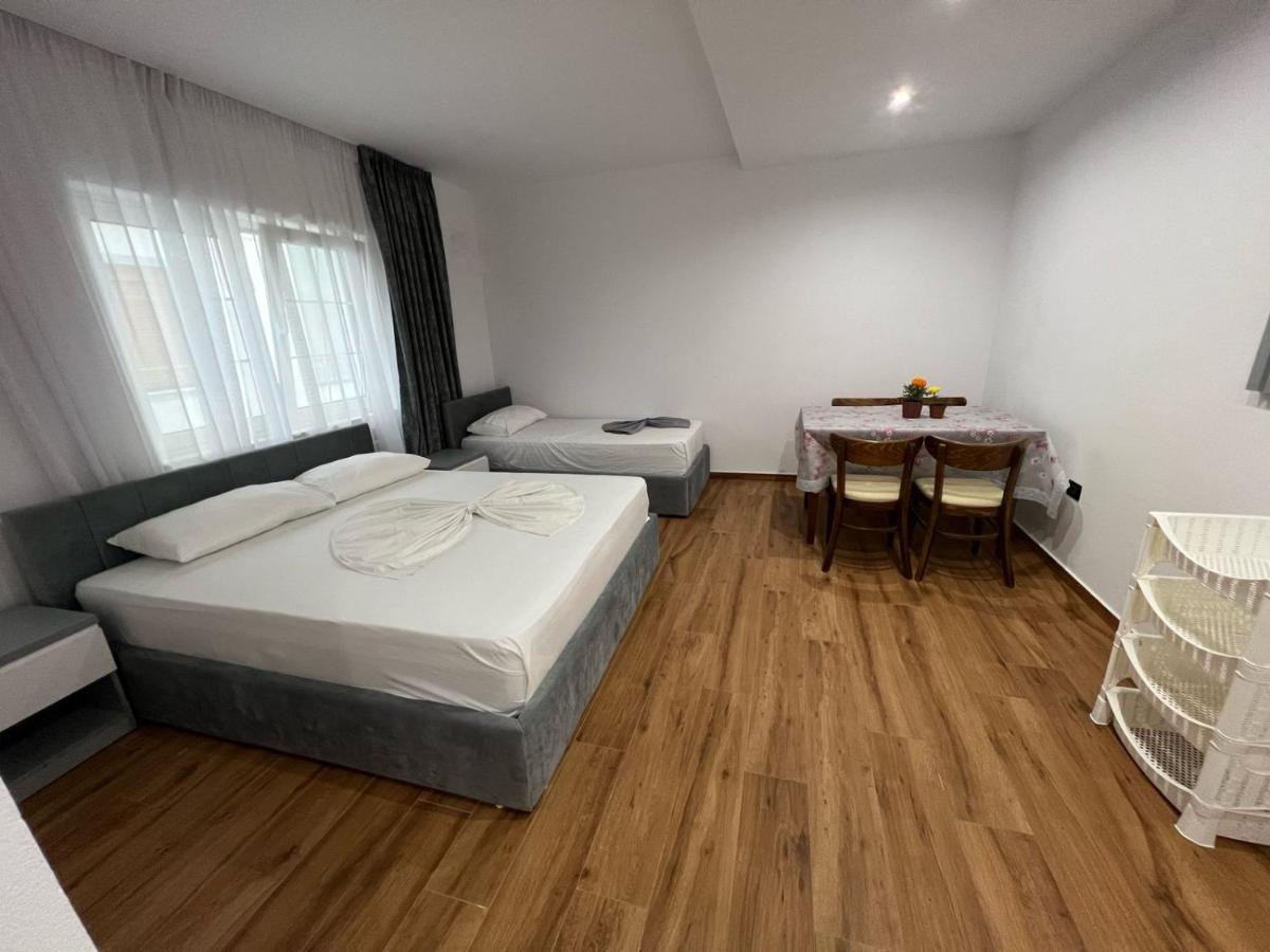 Hotel Vila Herta Durres Luaran gambar